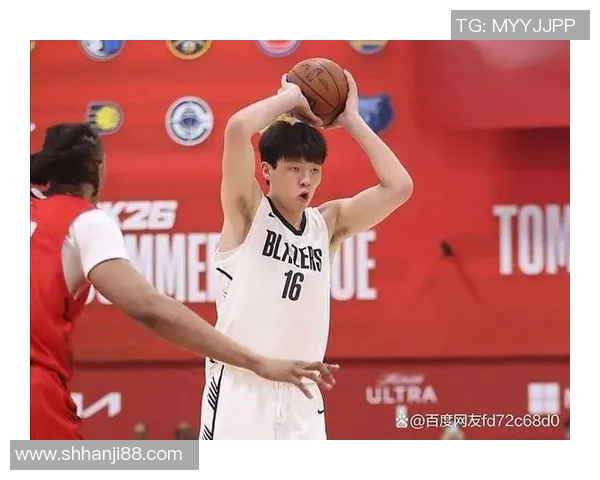 曾凡博：新生代篮球明星的崛起与未来发展潜力分析