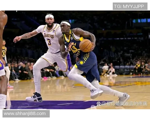 湖人队与热火队激战正酣球迷期待精彩对决与绝妙表现