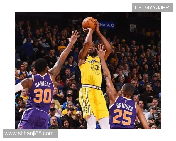 火箭与马刺激战正酣直播比分实时更新尽在掌握